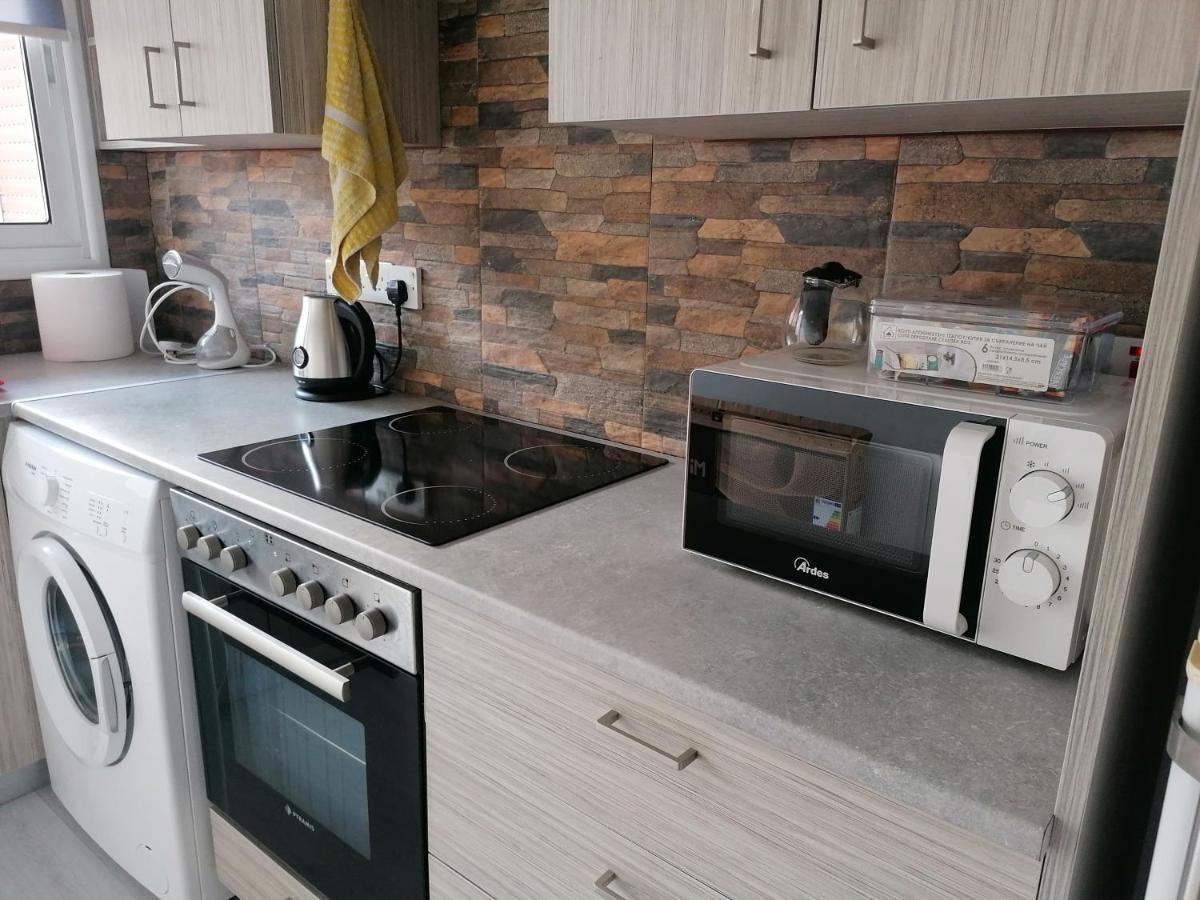 Elenas 1 Bedroom Apartment In Limassol Center Esterno foto