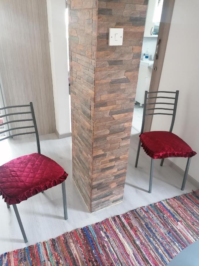 Elenas 1 Bedroom Apartment In Limassol Center Esterno foto