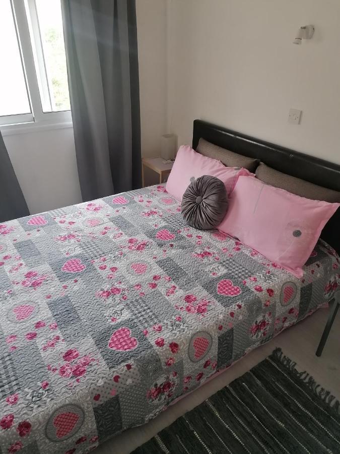 Elenas 1 Bedroom Apartment In Limassol Center Esterno foto
