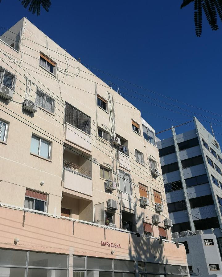 Elenas 1 Bedroom Apartment In Limassol Center Esterno foto